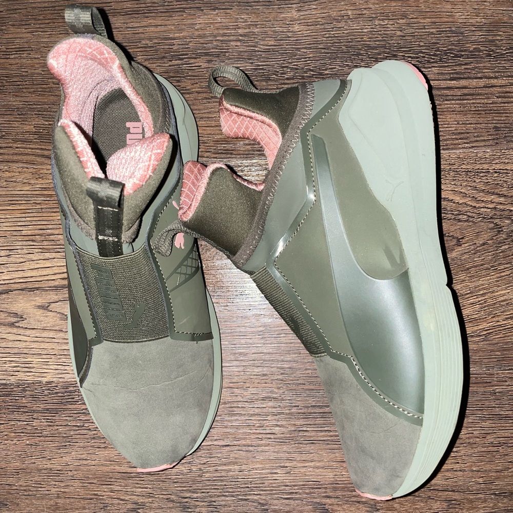 Puma olive green atlethic shoes sz 6.5